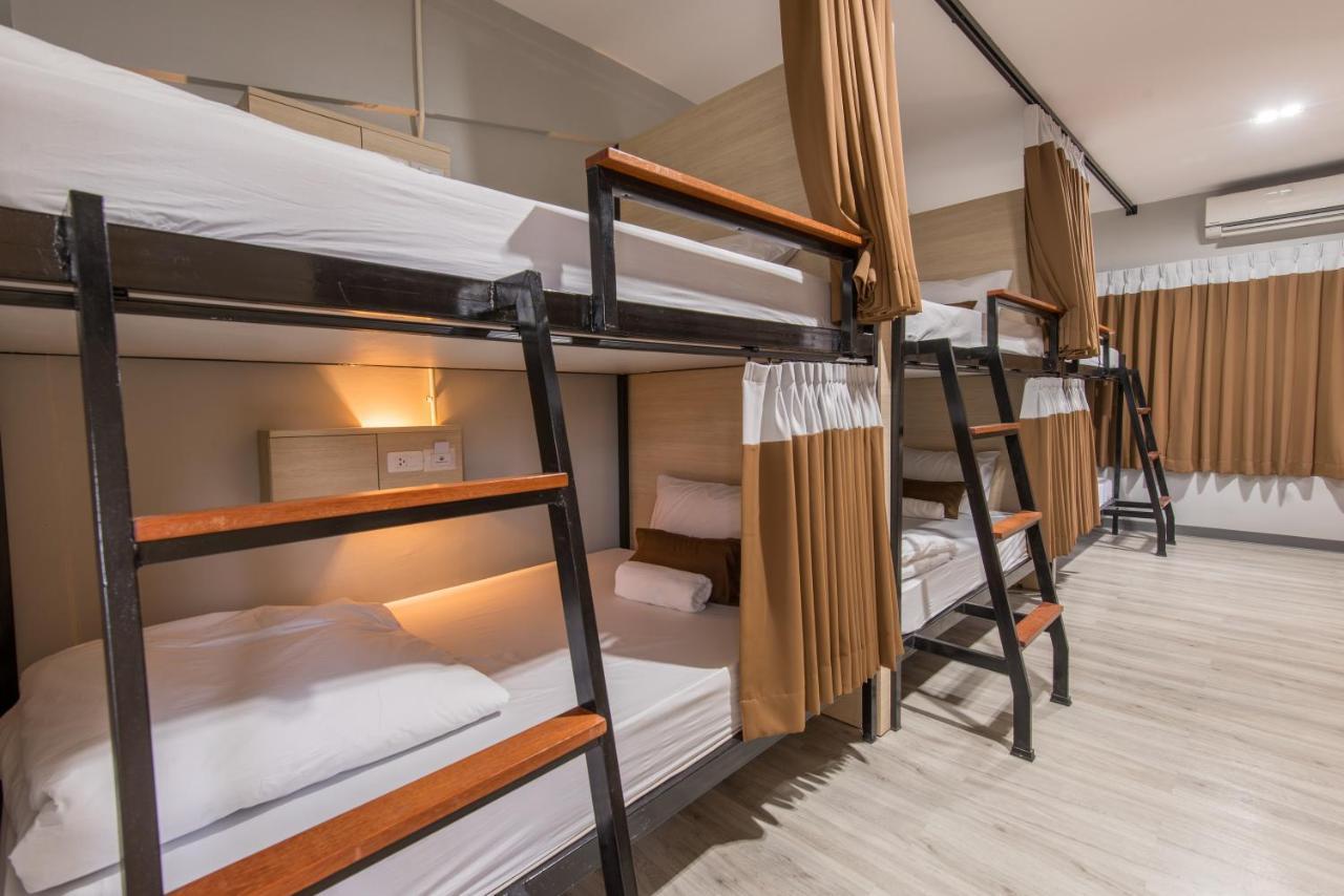 Siam Stadium Hostel Bangkok Ngoại thất bức ảnh