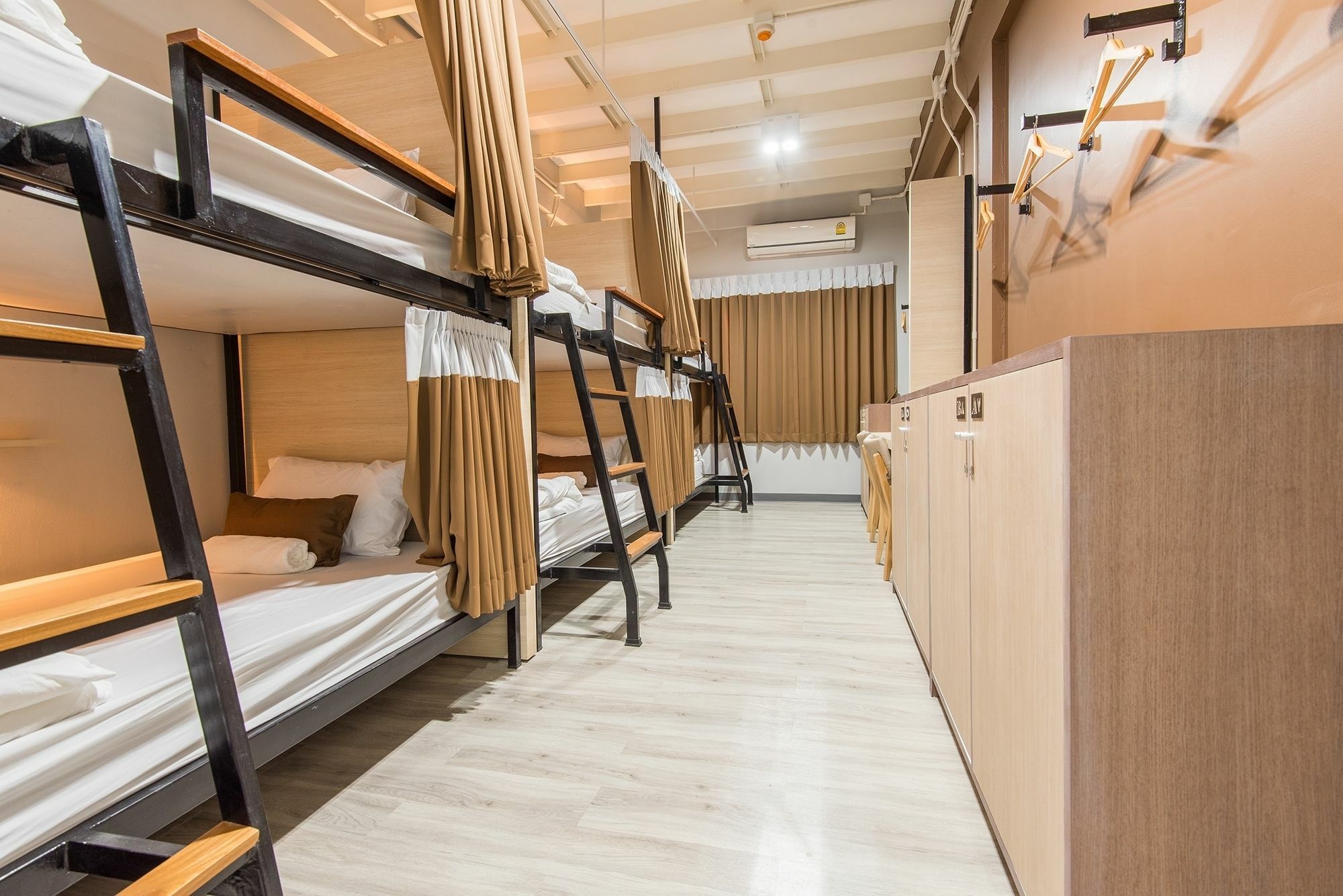 Siam Stadium Hostel Bangkok Ngoại thất bức ảnh