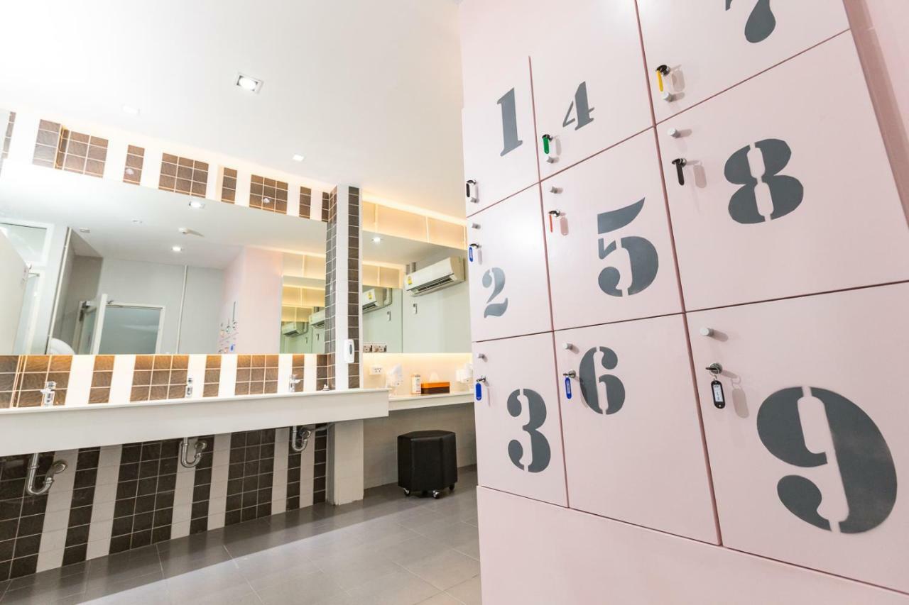 Siam Stadium Hostel Bangkok Ngoại thất bức ảnh