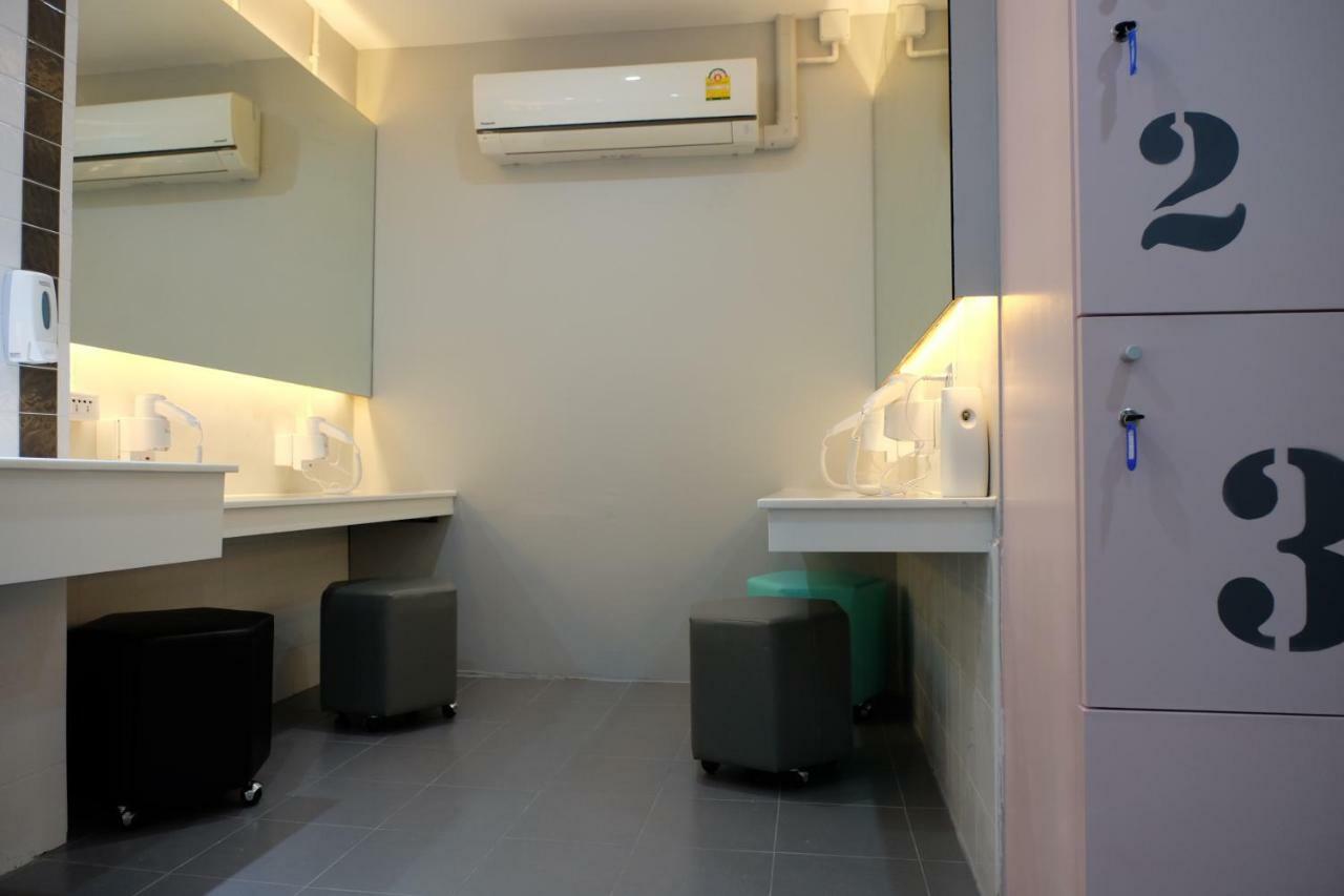 Siam Stadium Hostel Bangkok Ngoại thất bức ảnh