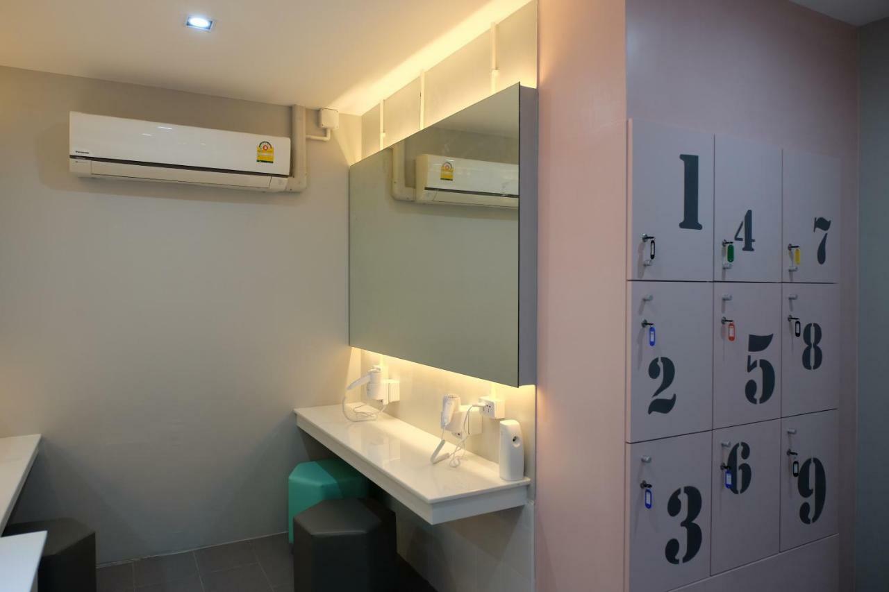 Siam Stadium Hostel Bangkok Ngoại thất bức ảnh